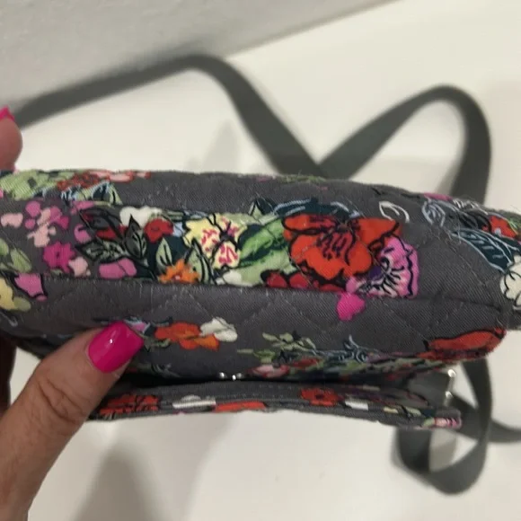 Vera Bradley RFID Mini Hipster in Hope Blooms Crossbody “ retired print” - Picture 15 of 16